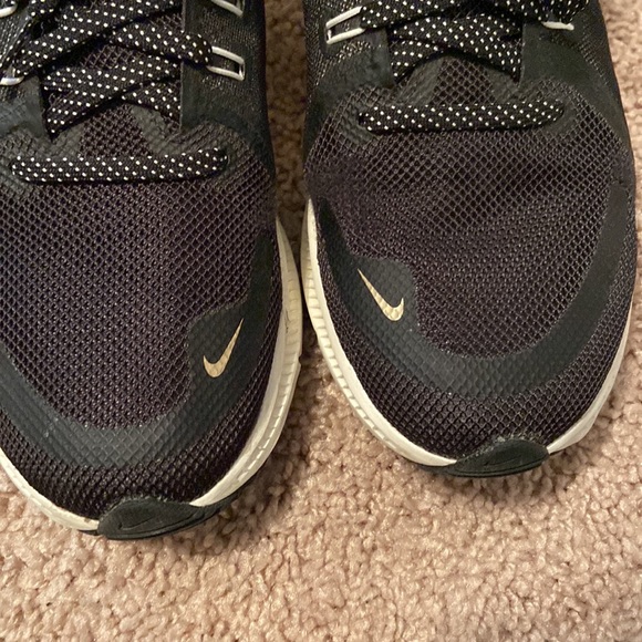 Women’s Nike Quest 4 running shoes size 8.5 - Picture 9 of 12